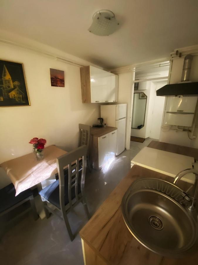 VaraždinAstoriaアパートメント エクステリア 写真